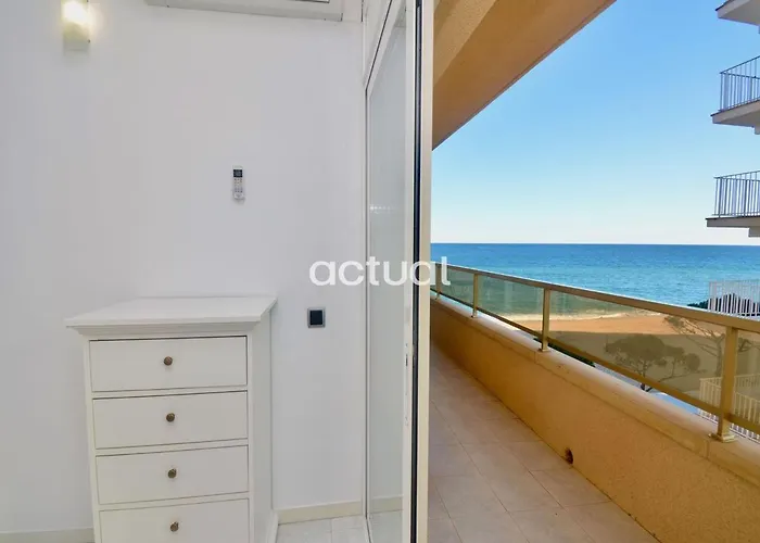 Apartment Acapulco 3-3 *