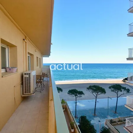 Acapulco 3-3 *